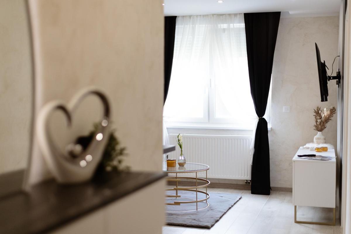 Apartman Stari Toranj III Vukovar Exterior foto